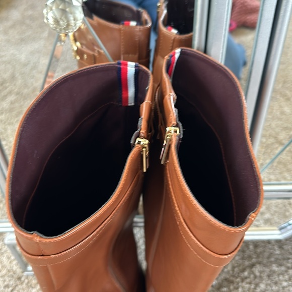 Tommy Hilfiger 9.5M Brown Cognac Tall Autumn Boots - Picture 10 of 15